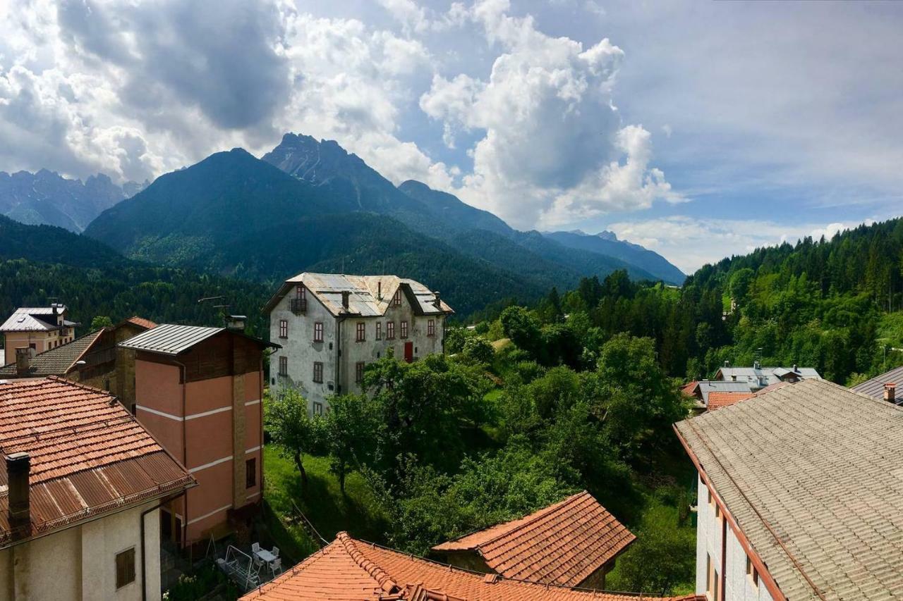 Lozzo Di Cadore - Dolomiti - Piazza IV Novembre Lozzo Cadore Zewnętrze zdjęcie