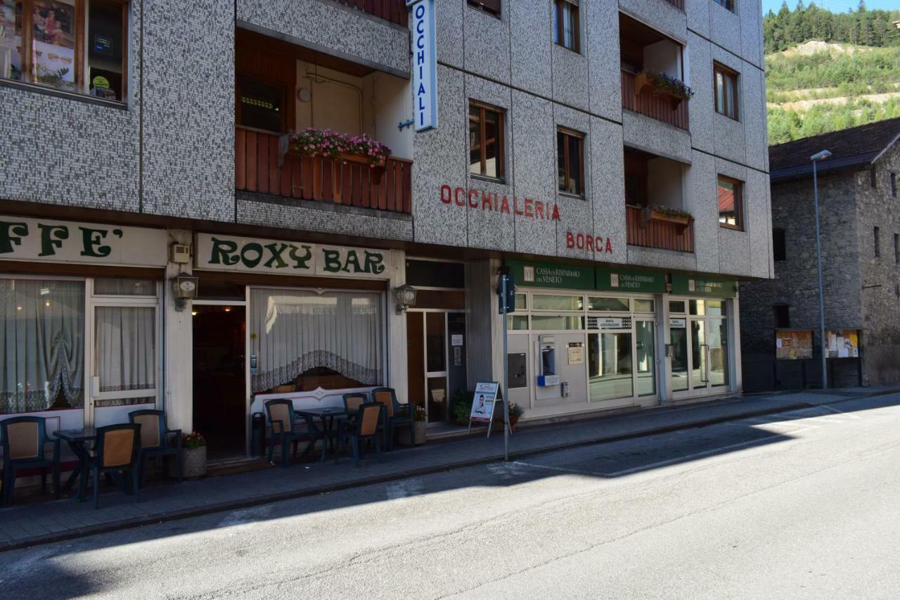 Lozzo Di Cadore - Dolomiti - Piazza IV Novembre Lozzo Cadore Zewnętrze zdjęcie