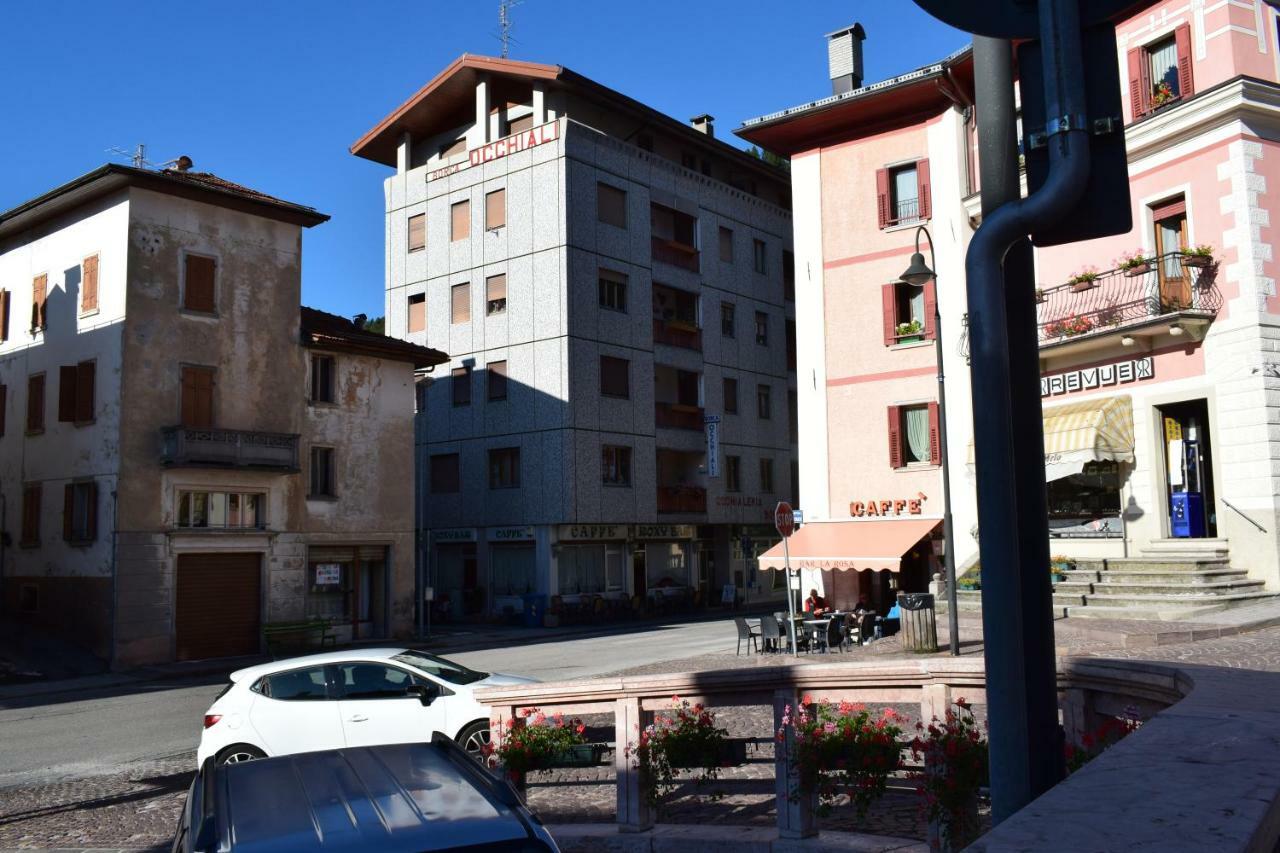 Lozzo Di Cadore - Dolomiti - Piazza IV Novembre Lozzo Cadore Zewnętrze zdjęcie